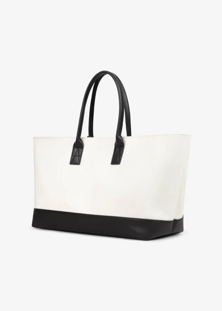 Cool bags for Spring. Axel Arigato Note Shopper in black with oversized silhouette