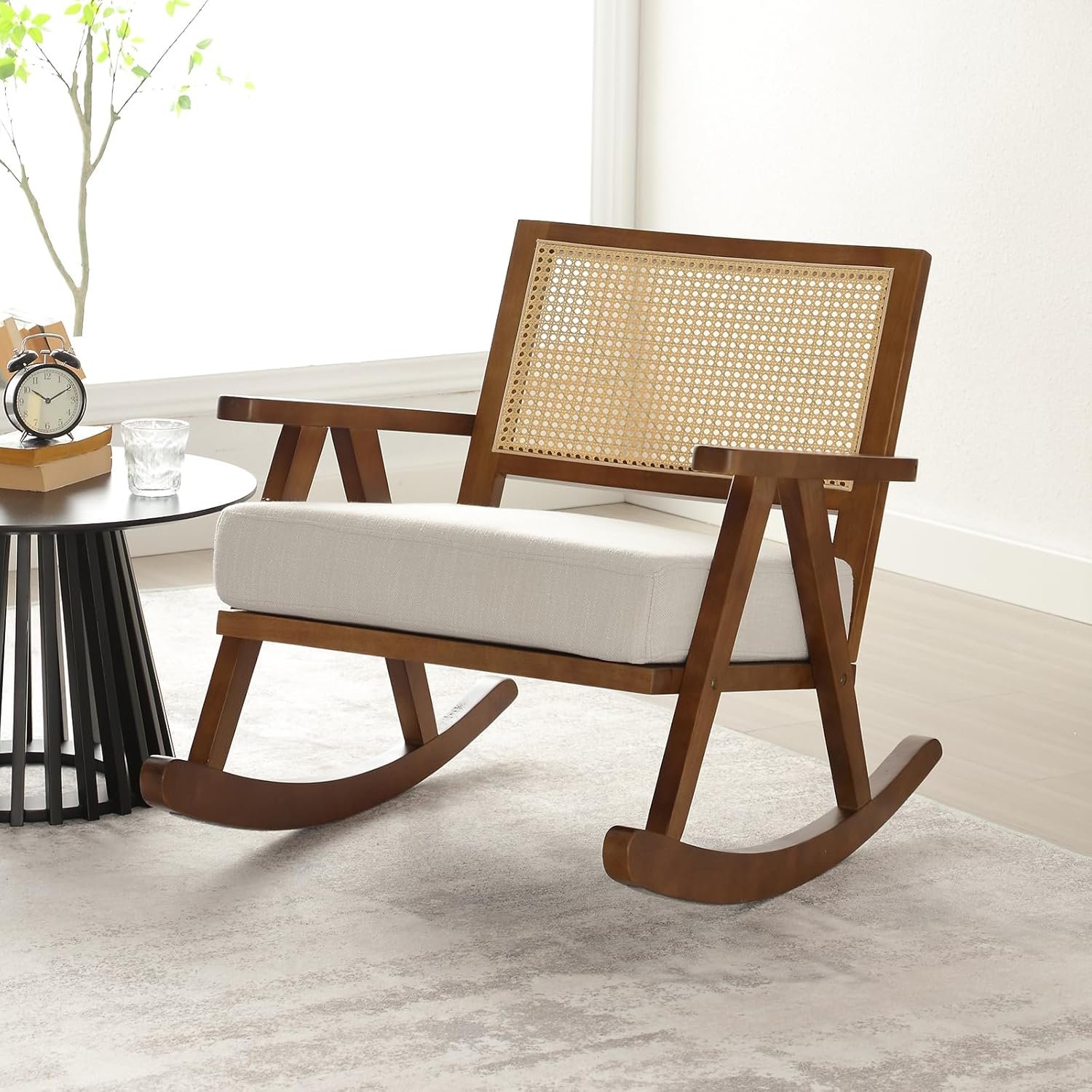 5 Affordable Accent Chair Picks That Won’t Break the Bank