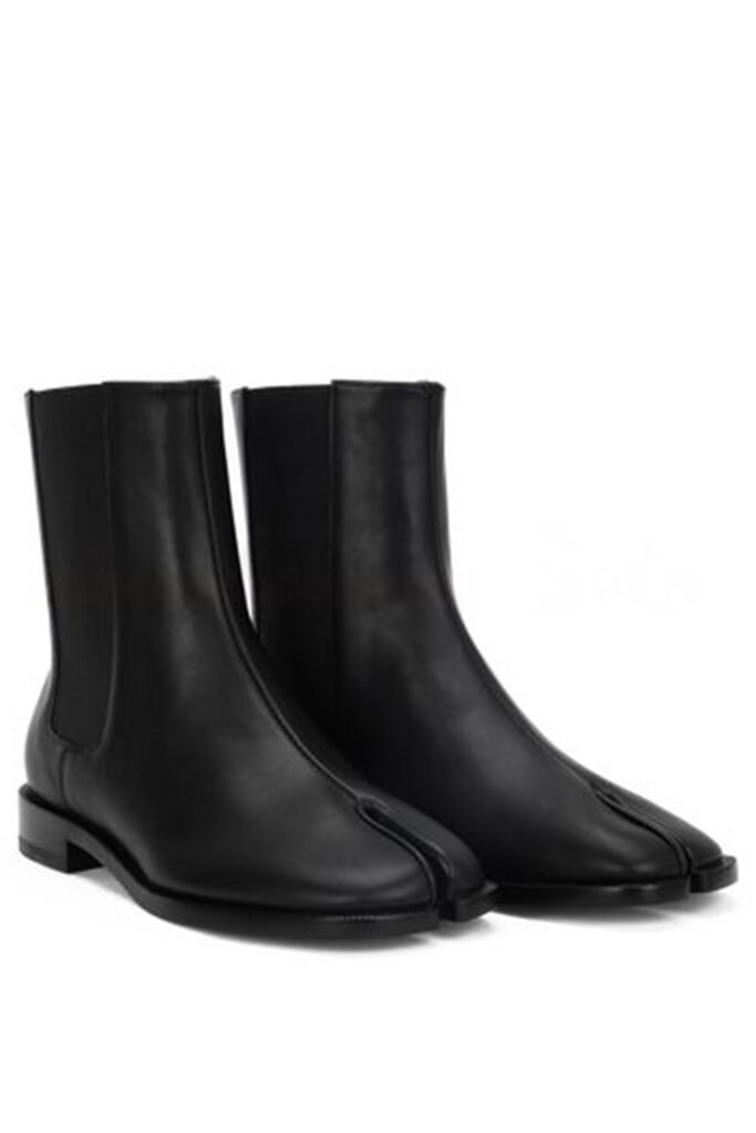 These leather tabi boots are the closest you’ll get to Margiela’s classic silhouette without paying designer prices. Sculptural, sleek, and unmistakably bold, they’re the kind of shoe that becomes the centrepiece of an outfit. Style them with tailored trousers, long coats, or layered neutrals for the full effect. This is high-fashion energy made more accessible.